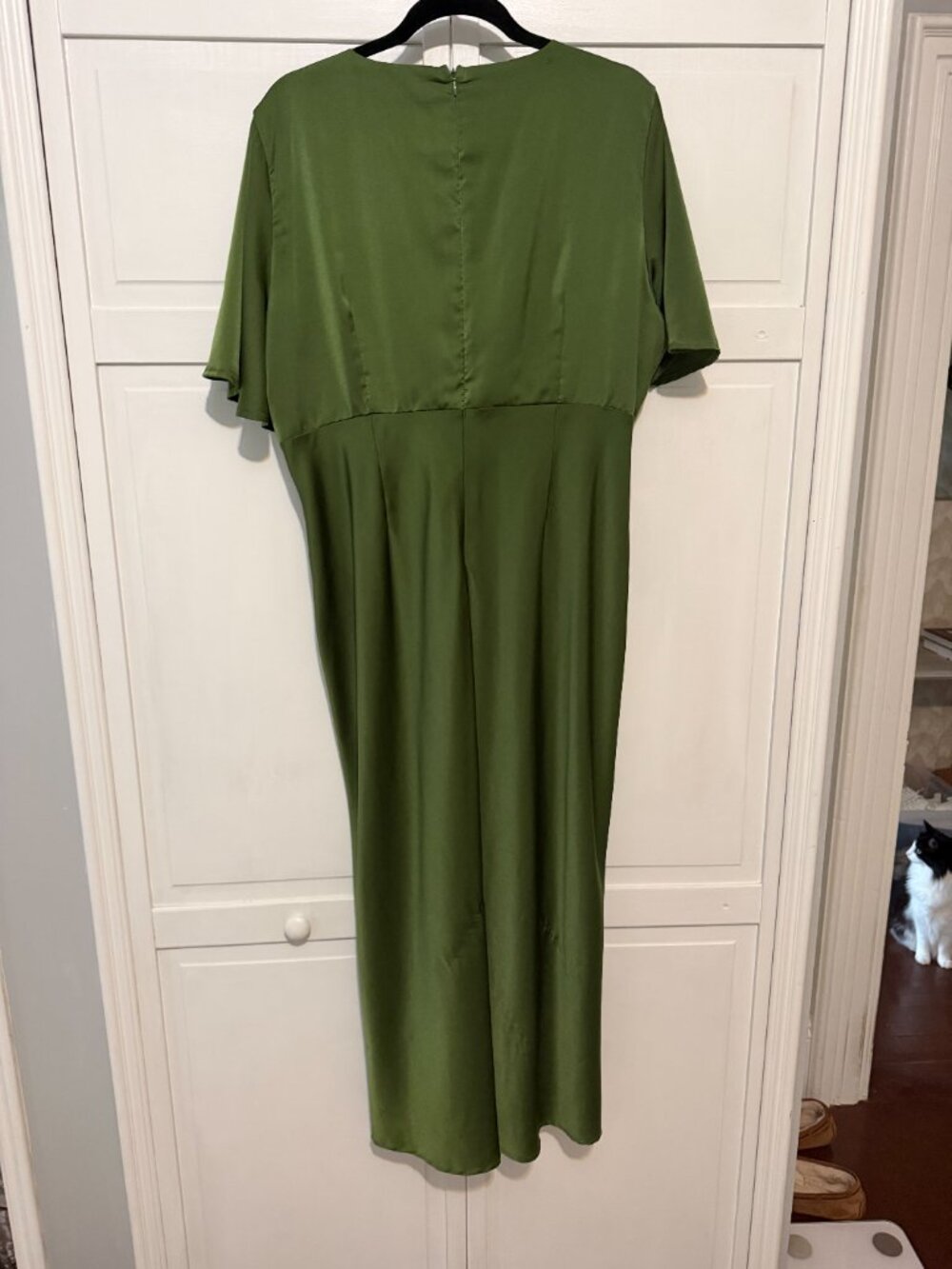 Showpo Olive Green Ruched Front Midi Dress Women's Size 16 - Picture 3 of 5